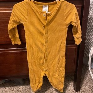 Modern Moments size 6-9 months